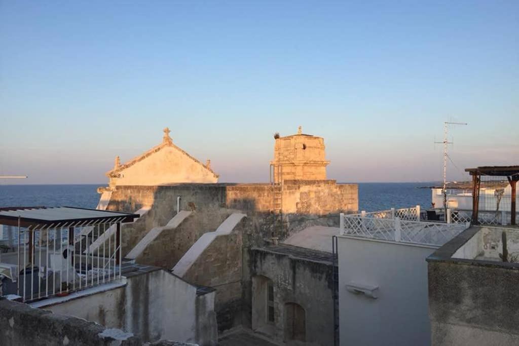 Historic Apartment In Centre Of City 100M To Sea モノーポリ エクステリア 写真